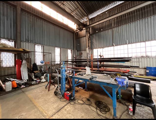 1,100M² WAREHOUSE TO LET IN SEBENZA